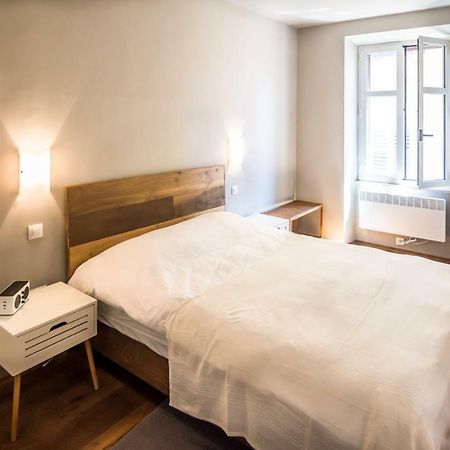 Apartment Festina Lente Ровінь Екстер'єр фото