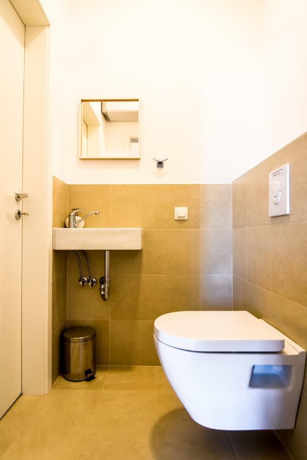 Apartment Festina Lente Ровінь Екстер'єр фото